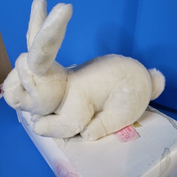 Adorable Vintage Russ Berrie White Rabbit 8" Plush Stuffed Animal Pink Tag - Picture 3 of 11
